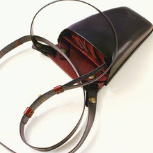 Load image into Gallery viewer, The Barber - a leather pouch for barbers