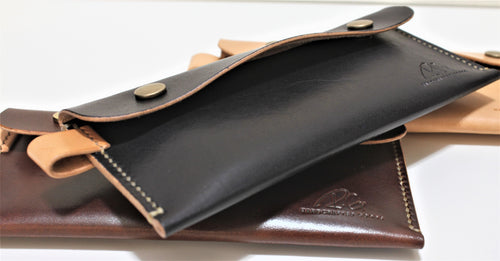 leather case and leather accessories in Vancouver, handmade in Canada