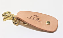 Load image into Gallery viewer, The paddle - leather keychain