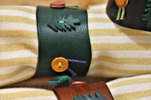 Load image into Gallery viewer, handmade leather Christmas napkin rings made in Vancouver Canada - Christmas gifts