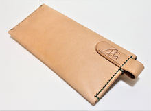 Load image into Gallery viewer, leather case and leather accessories in Vancouver, handmade in Canada
